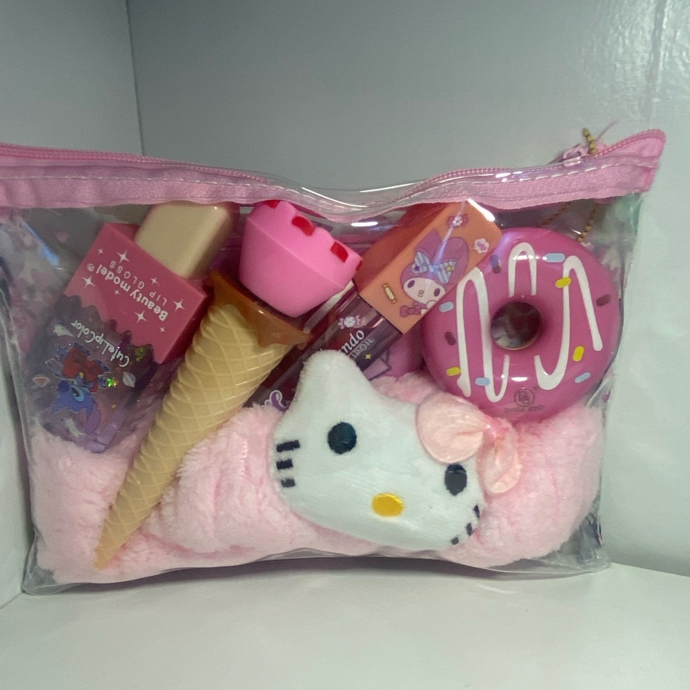 Hello Kitty Pink Toy Set